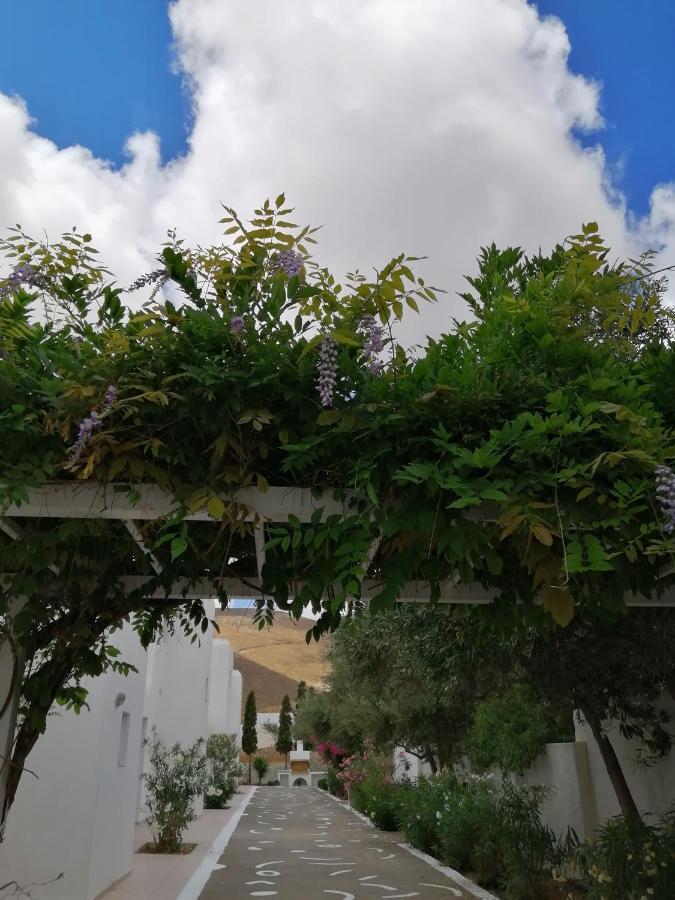 Mouras Resort Livadi  Екстериор снимка