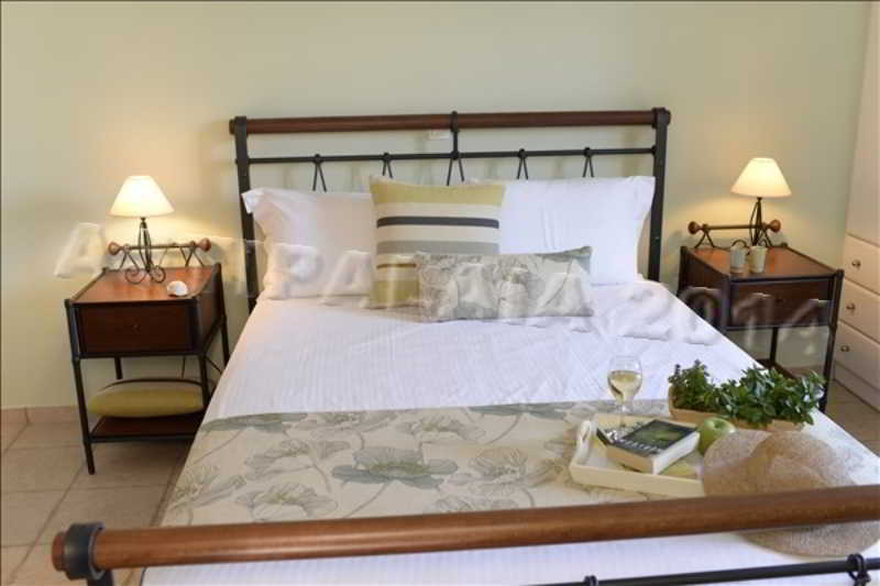 Mouras Resort Livadi  Екстериор снимка