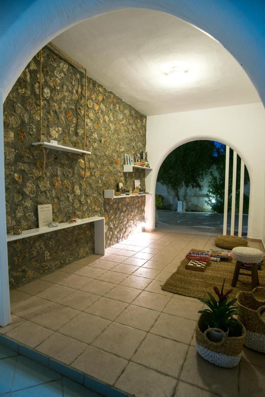 Mouras Resort Livadi  Екстериор снимка