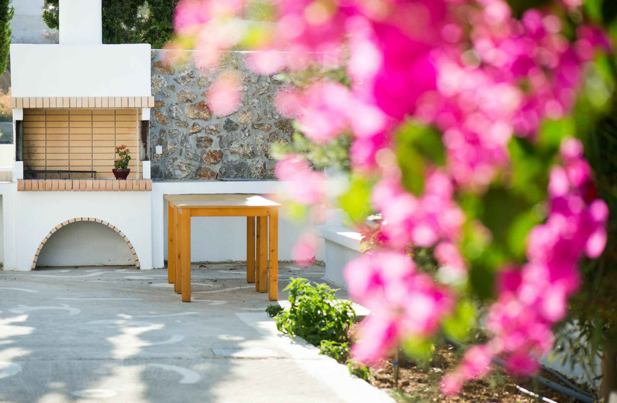 Mouras Resort Livadi  Екстериор снимка